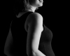 Fotoshoot zwangerschap portret zwanger fotostudio Deventer door fotograaf Grietje Mesman